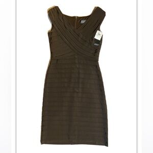ADRIANNA Papell brown Pleated Jersey Sheath Dress – size 8 NWT